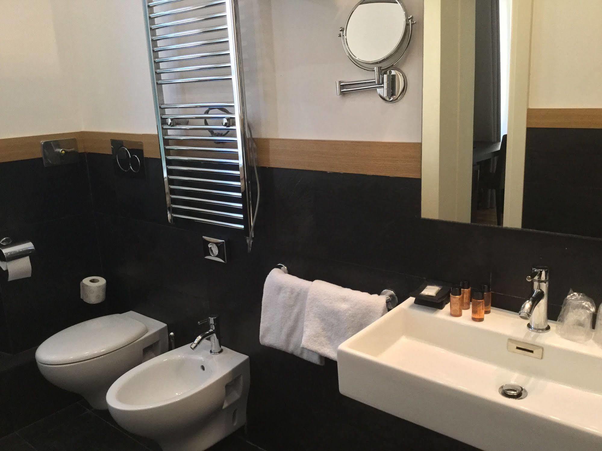 Rhome Terminal Guest House Rzym Zewnętrze zdjęcie